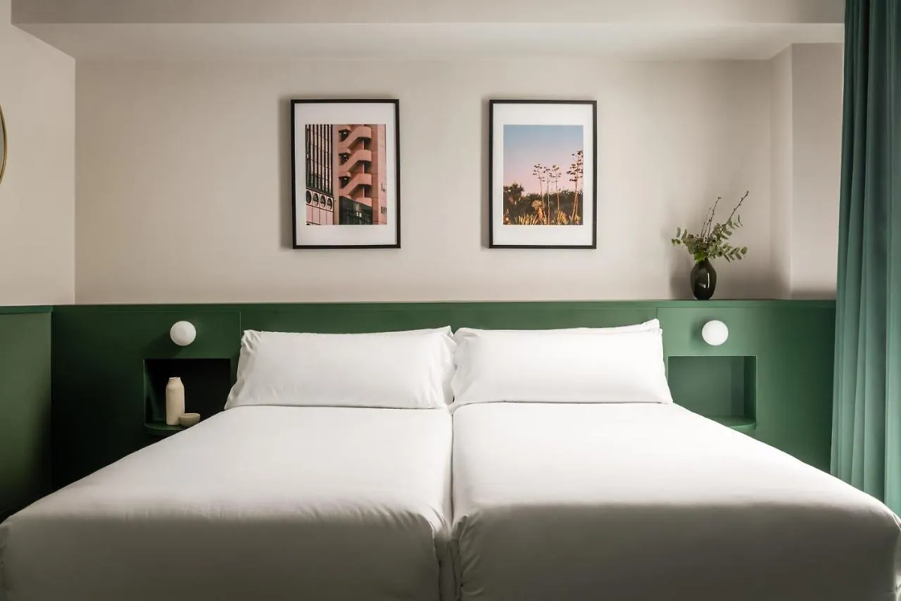 Bypillow Mothern Barcelona 3*,