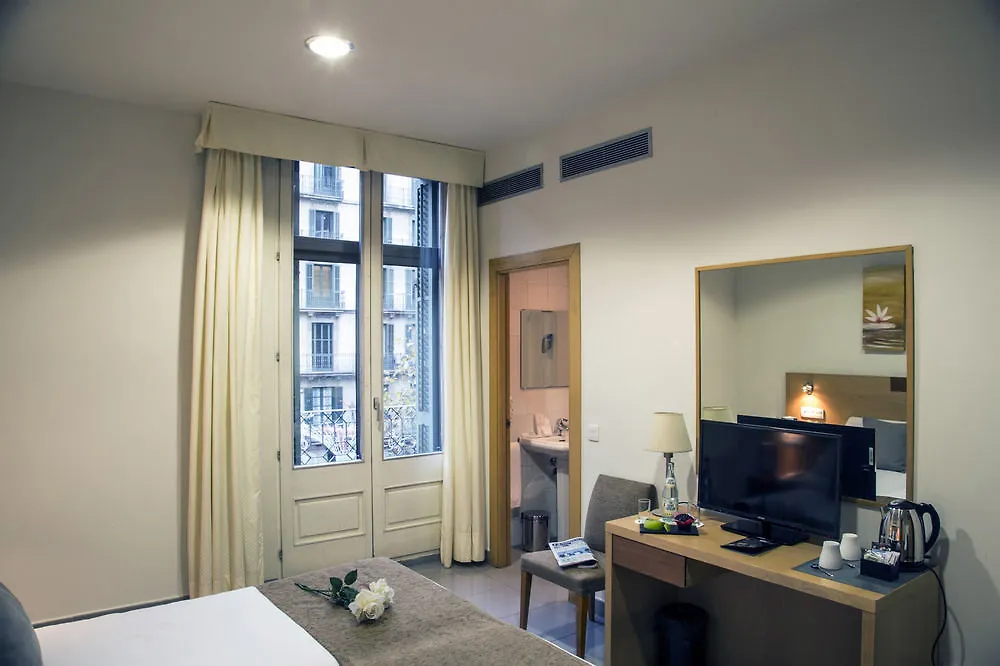 Hotel Bypillow Mothern Barcelona